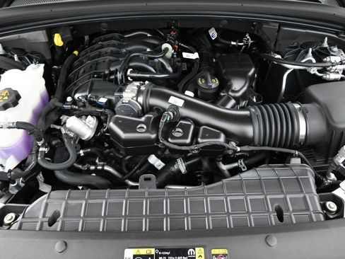 New 2025 Jeep Grand Cherokee Limited w/ Luxury Tech Group II image 11