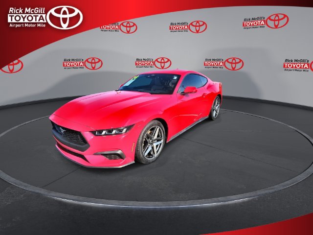 Used 2024 Ford Mustang Coupe RWD image 4