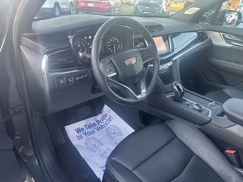 Used 2023 Cadillac XT6 Premium Luxury w/ Technology Package AWD/4WD image 10