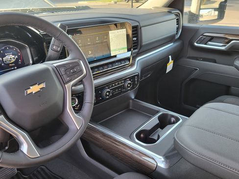 New 2026 Chevrolet Silverado 3500 LT w/ Texas Edition AWD/4WD image 16