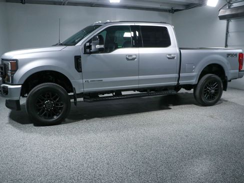 Used 2022 Ford F250 Lariat w/ Black Appearance Package image 10