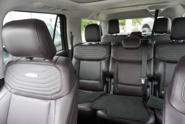 Used 2025 Ford Expedition Max Platinum w/ Platinum Ultimate Package AWD/4WD image 51