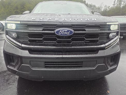 New 2026 Ford Expedition Max Active AWD/4WD image 8