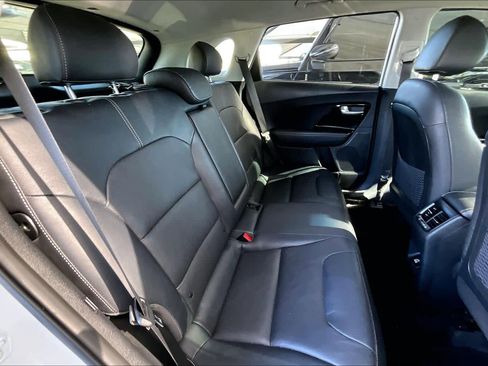 Used 2019 Kia Niro Touring image 19