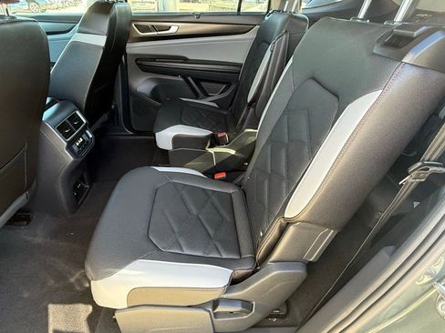 New 2026 Volkswagen Atlas Peak Edition image 20