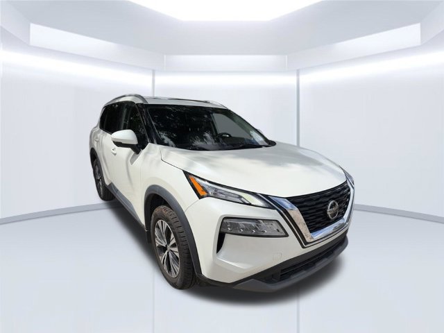 Used 2021 Nissan Rogue SV w/ Premium Package FWD image 3