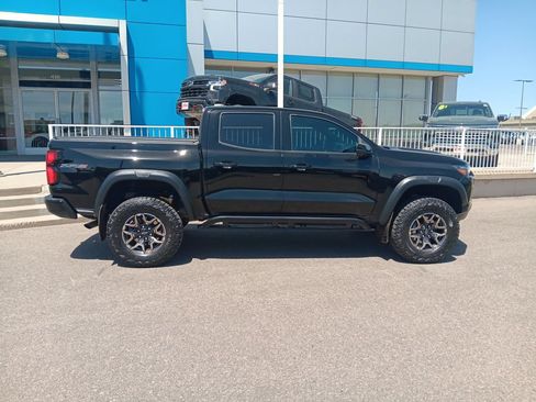 Used 2023 Chevrolet Colorado ZR2 w/ ZR2 Convenience Package III AWD/4WD image 6