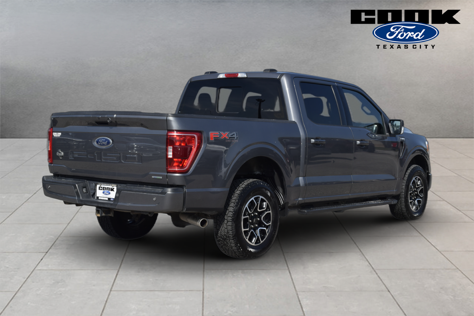 Used 2022 Ford F150 XLT w/ Equipment Group 302A High AWD/4WD image 3