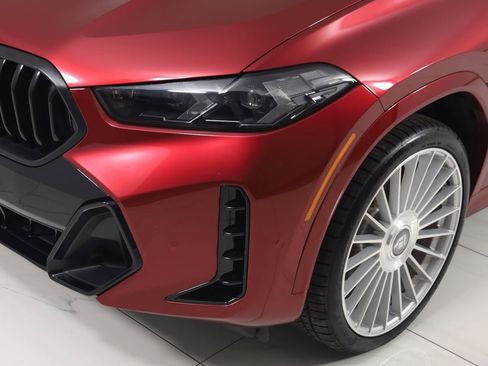 Used 2024 BMW X6 xDrive40i w/ Premium Package image 82