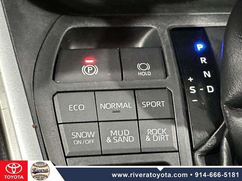 Used 2019 Toyota RAV4 LE w/ All Weather Liner Package AWD/4WD image 22