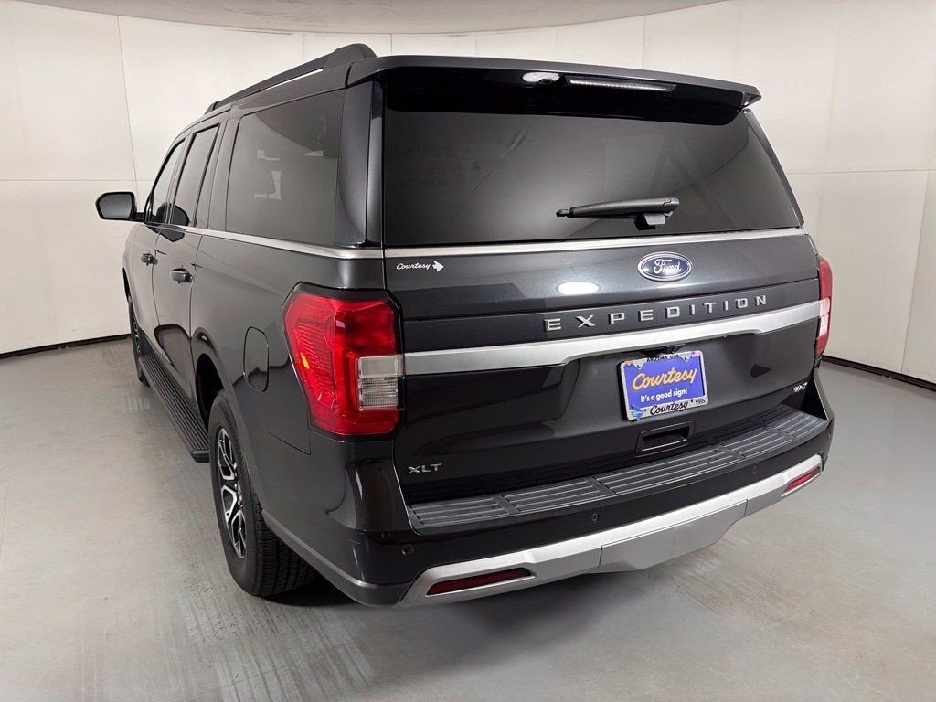 Used 2024 Ford Expedition Max XLT AWD/4WD image 6