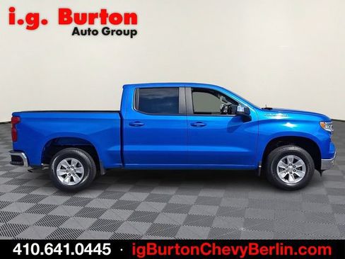 Used 2025 Chevrolet Silverado 1500 LT AWD/4WD image 7