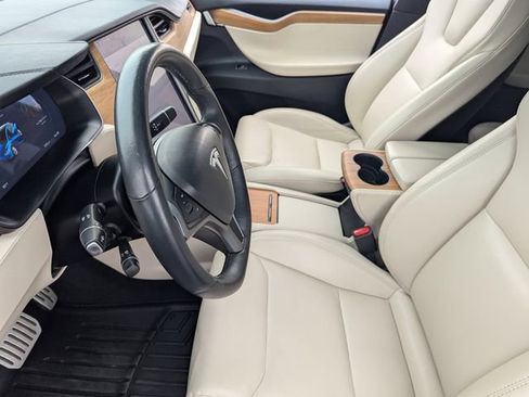 Used 2020 Tesla Model X Performance image 22