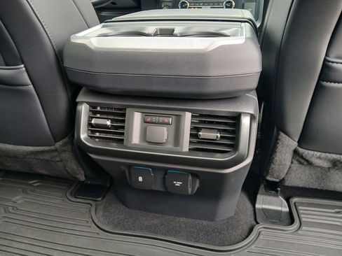 Used 2025 Ford F150 Raptor AWD/4WD image 28