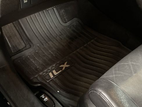 Used 2018 Acura ILX FWD image 17