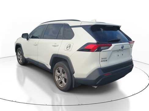 Used 2024 Toyota RAV4 LE AWD/4WD image 7