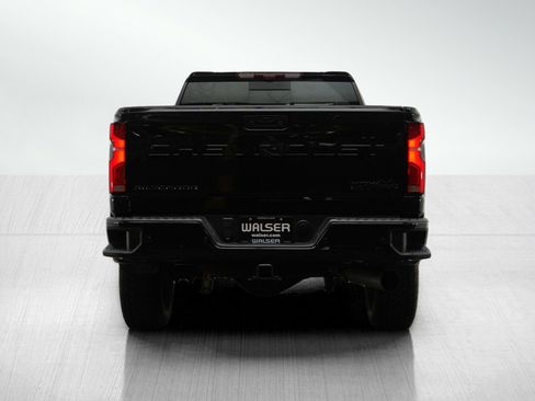 Used 2024 Chevrolet Silverado 3500 High Country w/ High Country Premium Package image 5