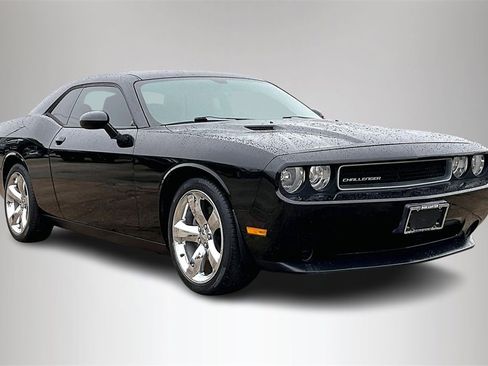 Used 2013 Dodge Challenger SXT w/ Super Sport Group image 1