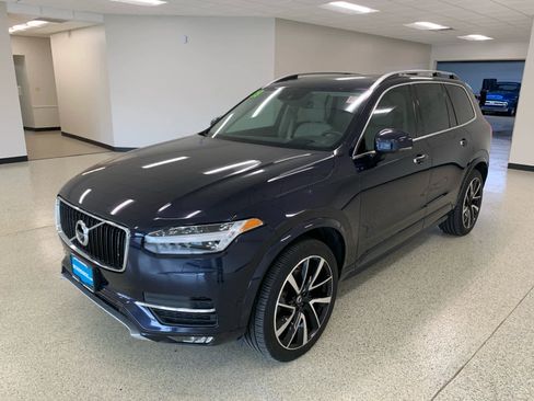 Used 2019 Volvo XC90 T6 Momentum w/ Advanced Package AWD/4WD image 1
