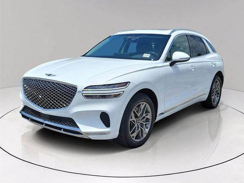 Used 2024 Genesis GV70 2.5T w/ Select Package AWD/4WD image 3