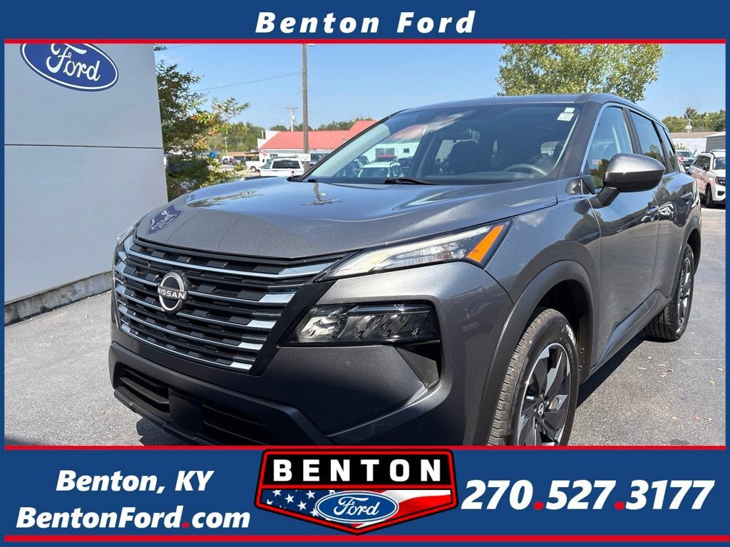 Used 2024 Nissan Rogue SV AWD/4WD image 1