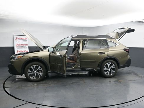 Used 2020 Subaru Outback Touring image 28