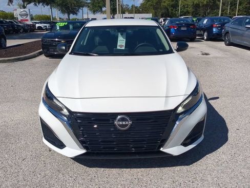 Certified 2025 Nissan Altima 2.5 S FWD image 3