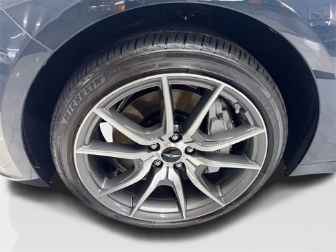 Used 2025 Genesis G70 2.5T image 88