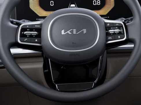 New 2026 Kia Carnival LX image 22