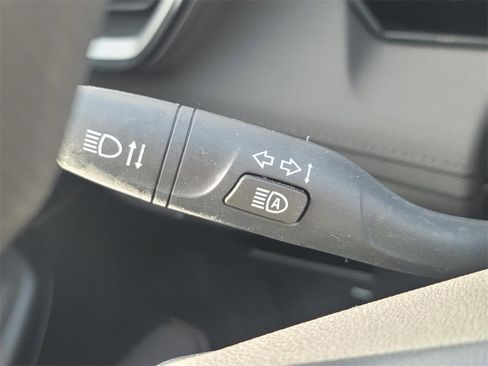 Used 2025 Chevrolet TrailBlazer LT image 28