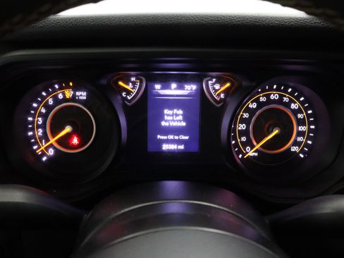 Used 2024 Jeep Gladiator Sport image 39