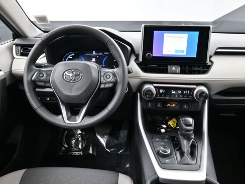 Certified 2024 Toyota RAV4 XLE image 20