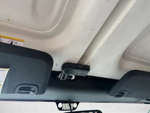 Used 2016 Jeep Wrangler Unlimited Sahara w/ Connectivity Group image 16