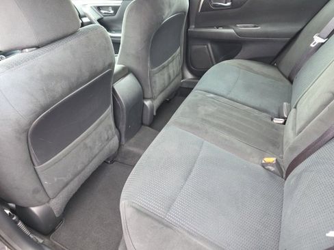 Used 2015 Nissan Altima 2.5 SV image 10