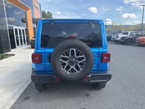 Certified 2026 Jeep Wrangler Unlimited Sahara w/ Safety Group AWD/4WD image 5