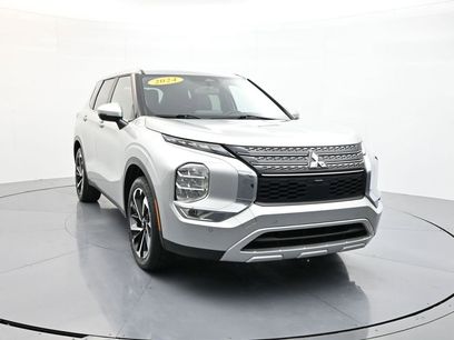 Used 2024 Mitsubishi Outlander SE