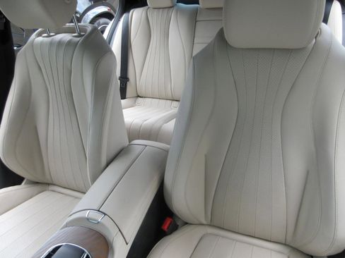 Used 2021 Mercedes-Benz E 350 Sedan image 14