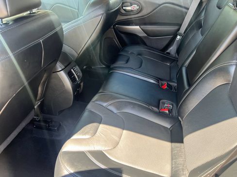 Used 2022 Jeep Cherokee Latitude Lux FWD image 26
