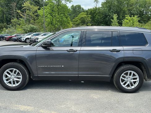 Used 2024 Jeep Grand Cherokee L Laredo w/ Trailer Tow Package image 7