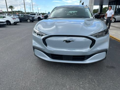 Certified 2025 Ford Mustang Mach-E Premium AWD/4WD image 9