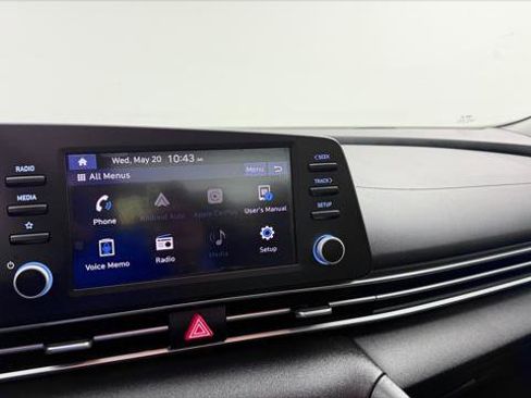 Used 2021 Hyundai Elantra SE FWD image 27