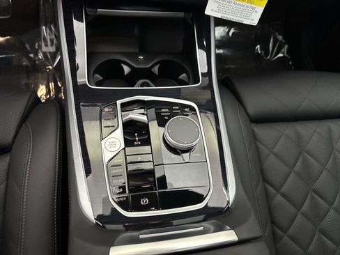New 2026 BMW X5 xDrive40i w/ M Sport Package AWD/4WD image 23