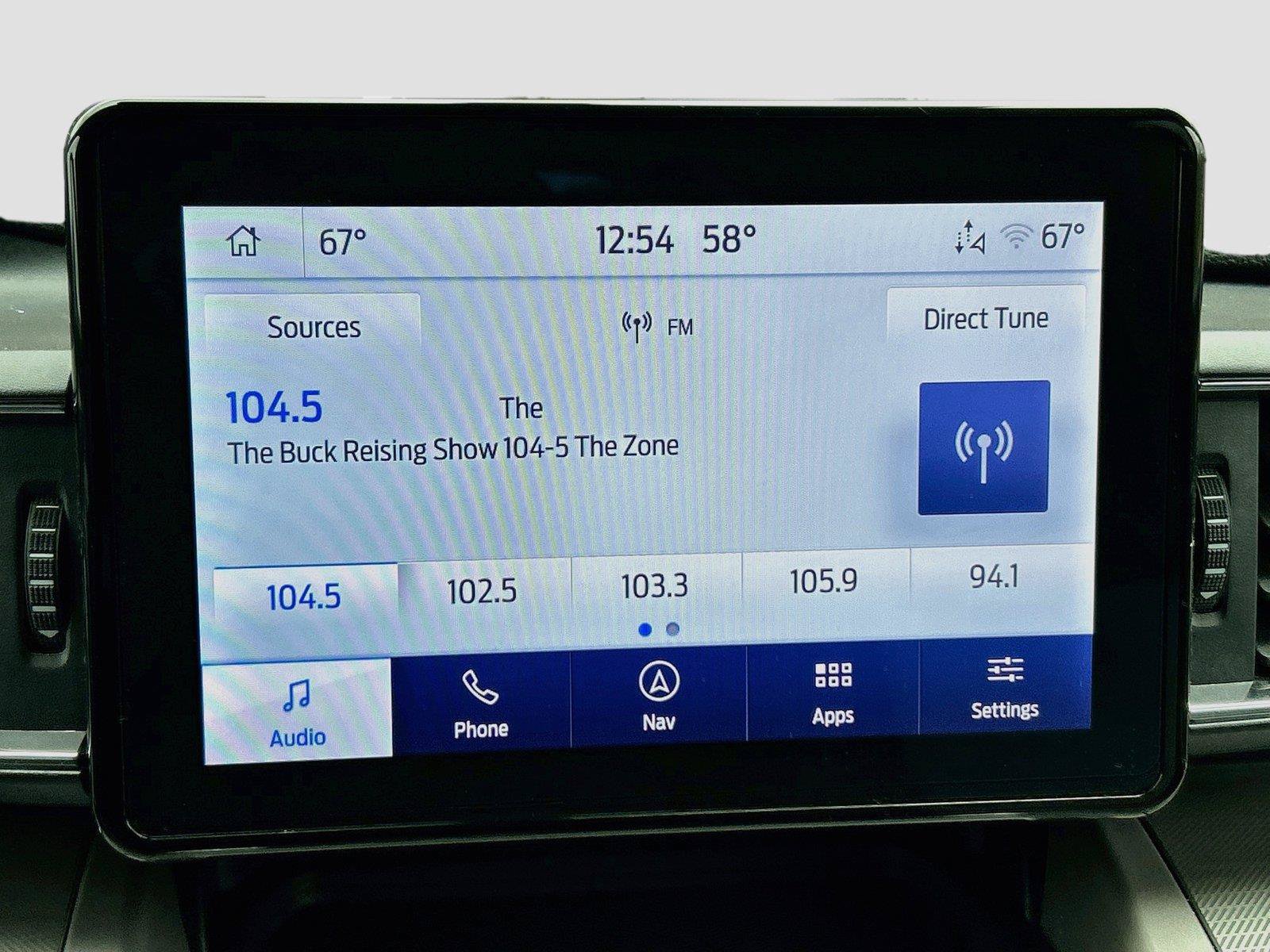Used 2023 Ford Explorer XLT w/ Equipment Group 202A AWD/4WD image 34
