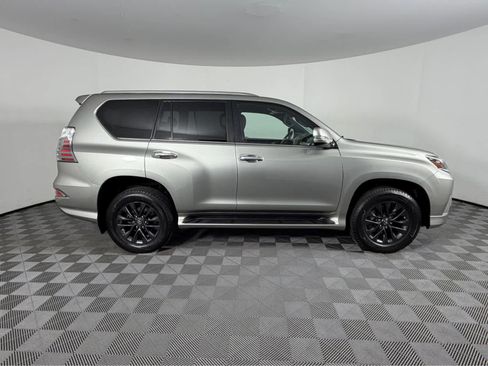 Used 2021 Lexus GX 460 Premium w/ Premium Package image 2