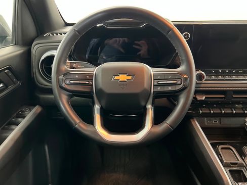 Used 2024 Chevrolet Colorado LT w/ LT Convenience Package III RWD image 13