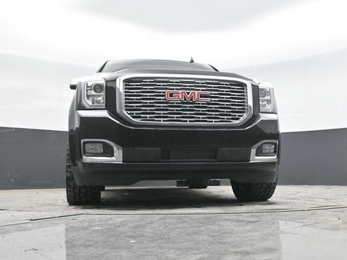 Used 2018 GMC Yukon Denali w/ Denali Ultimate Package AWD/4WD image 26