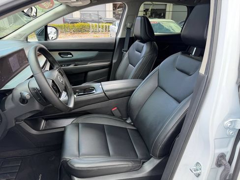 Certified 2025 Nissan Murano SL AWD/4WD image 10
