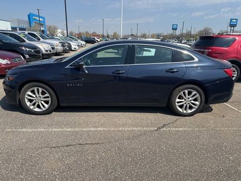 Used 2018 Chevrolet Malibu LT FWD image 6
