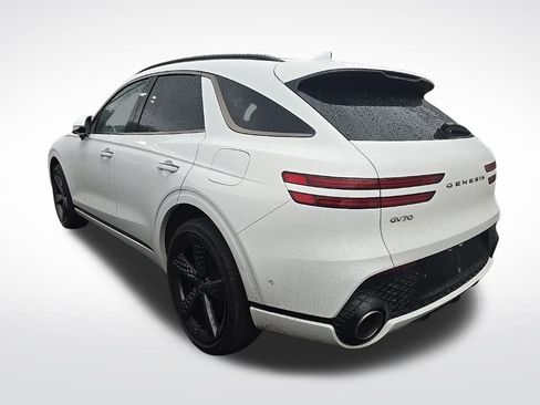 Certified 2023 Genesis GV70 2.5T w/ Sport Prestige Package image 9