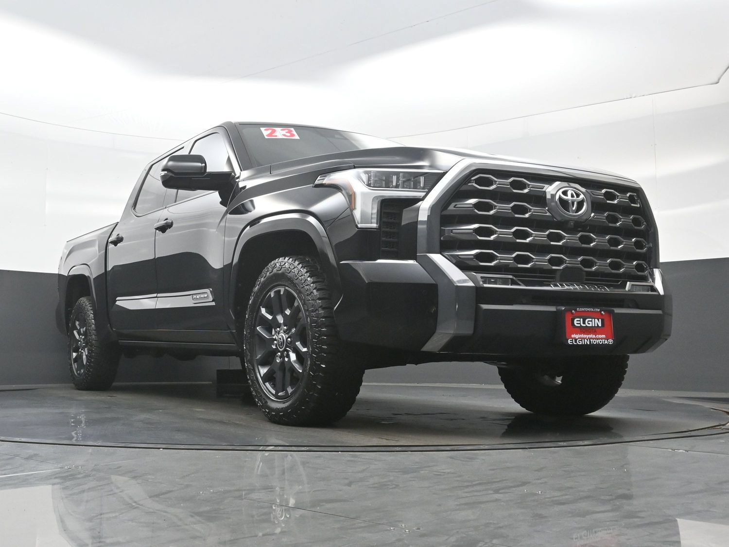 Used 2023 Toyota Tundra Platinum AWD/4WD image 28